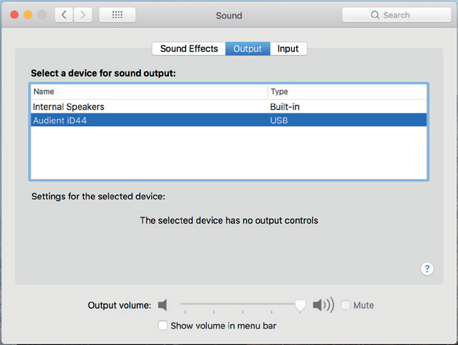 Preferencias de Sonido de macOS con iD44 seleccionado