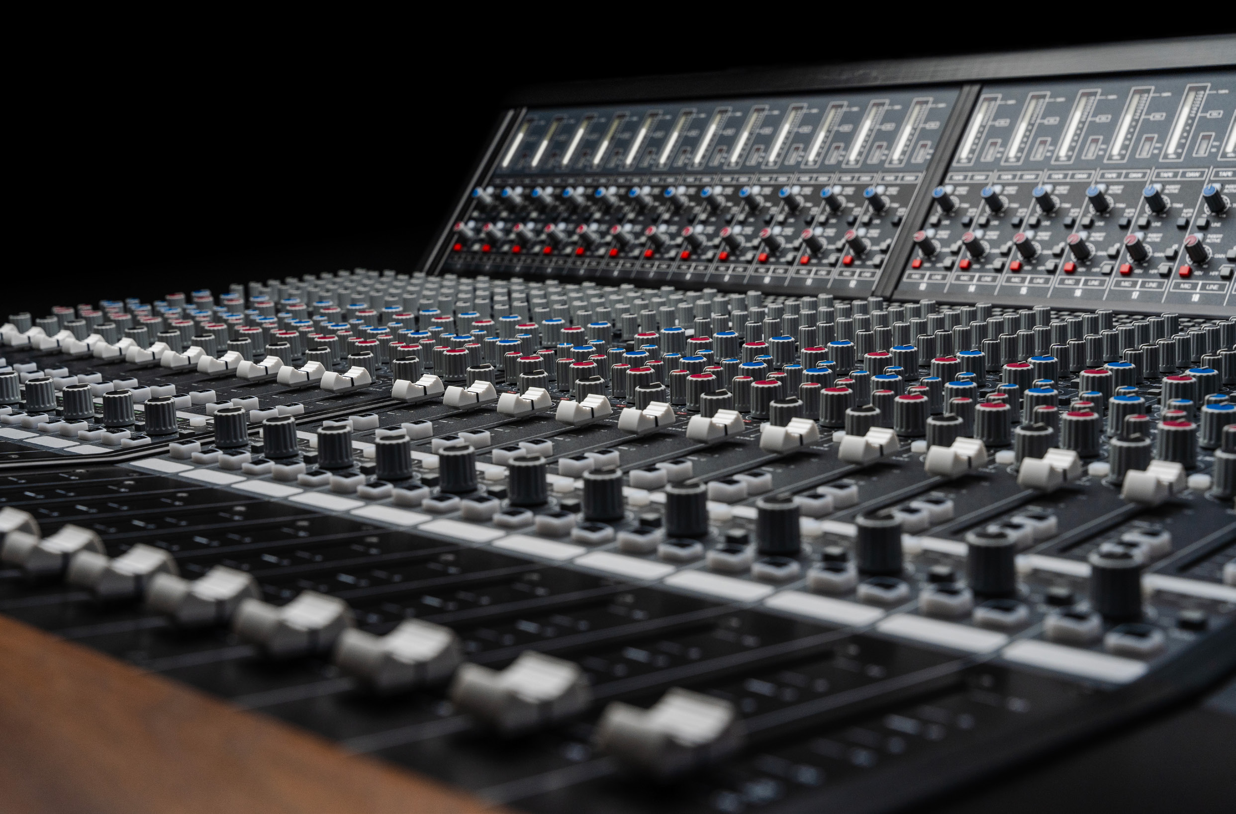 Console analogica di registrazione Audient ASP8024 Heritage Edition