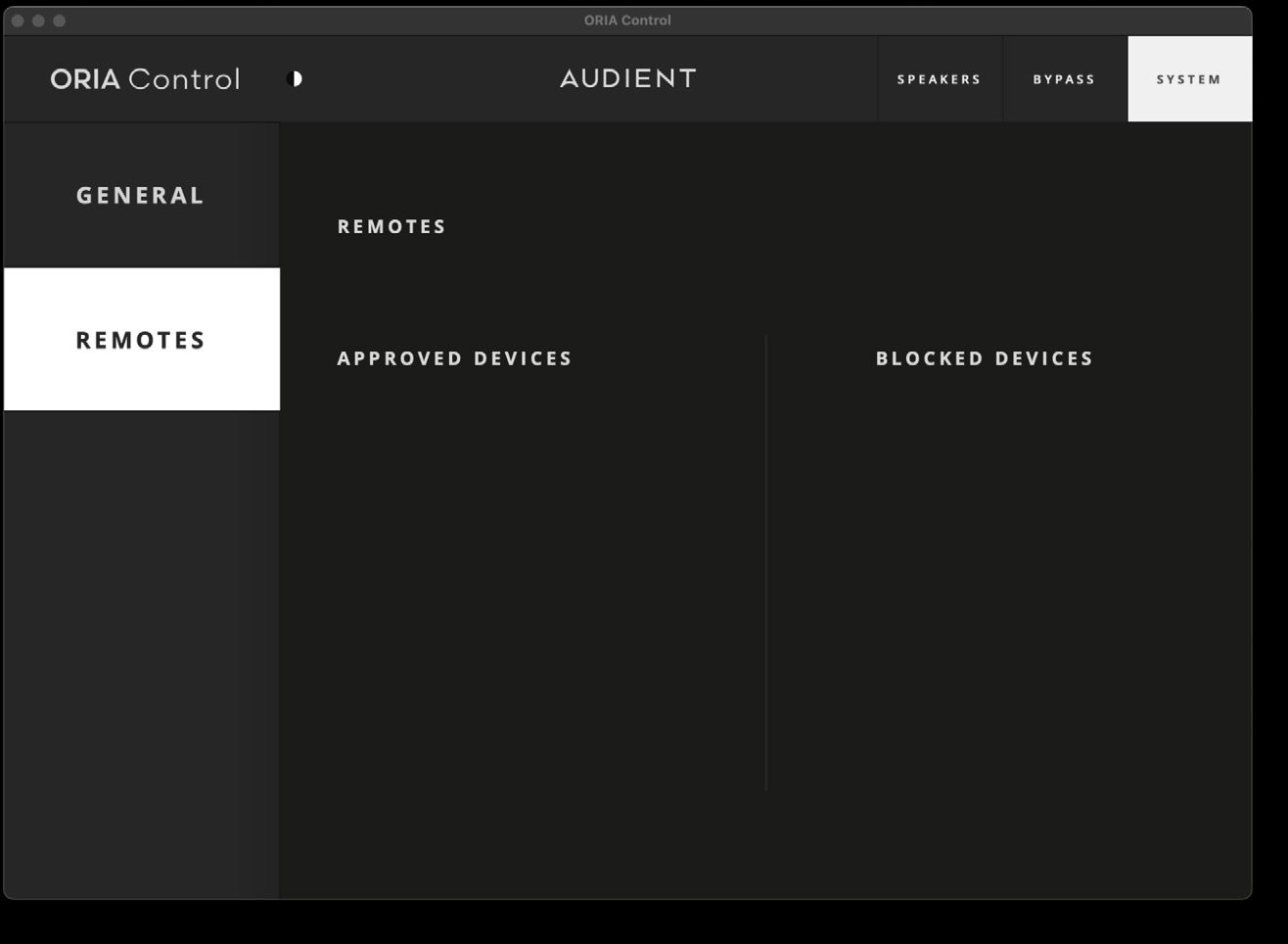 Approved Devices と Blocked Devices の一覧を表示した ORIA Control の Remotes ページ