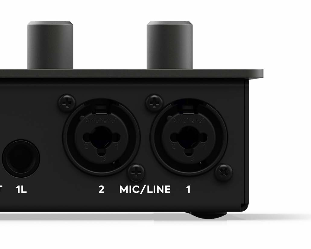 Conectores de entrada de microfone e linha do iD14 MKII