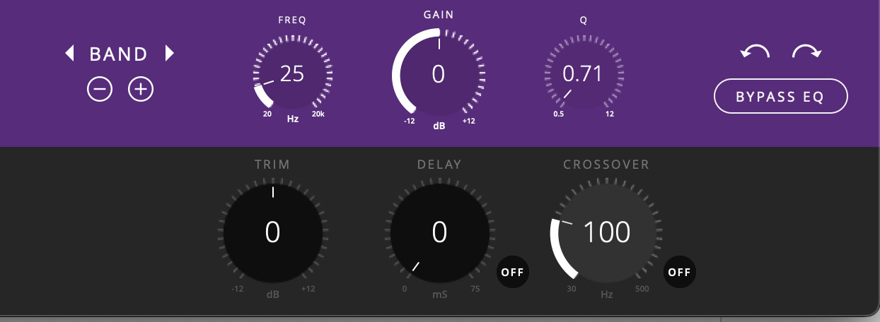 ORIA Control 的 EQ、Trim、Delay 和分频控件，显示房间测量前已设置分频